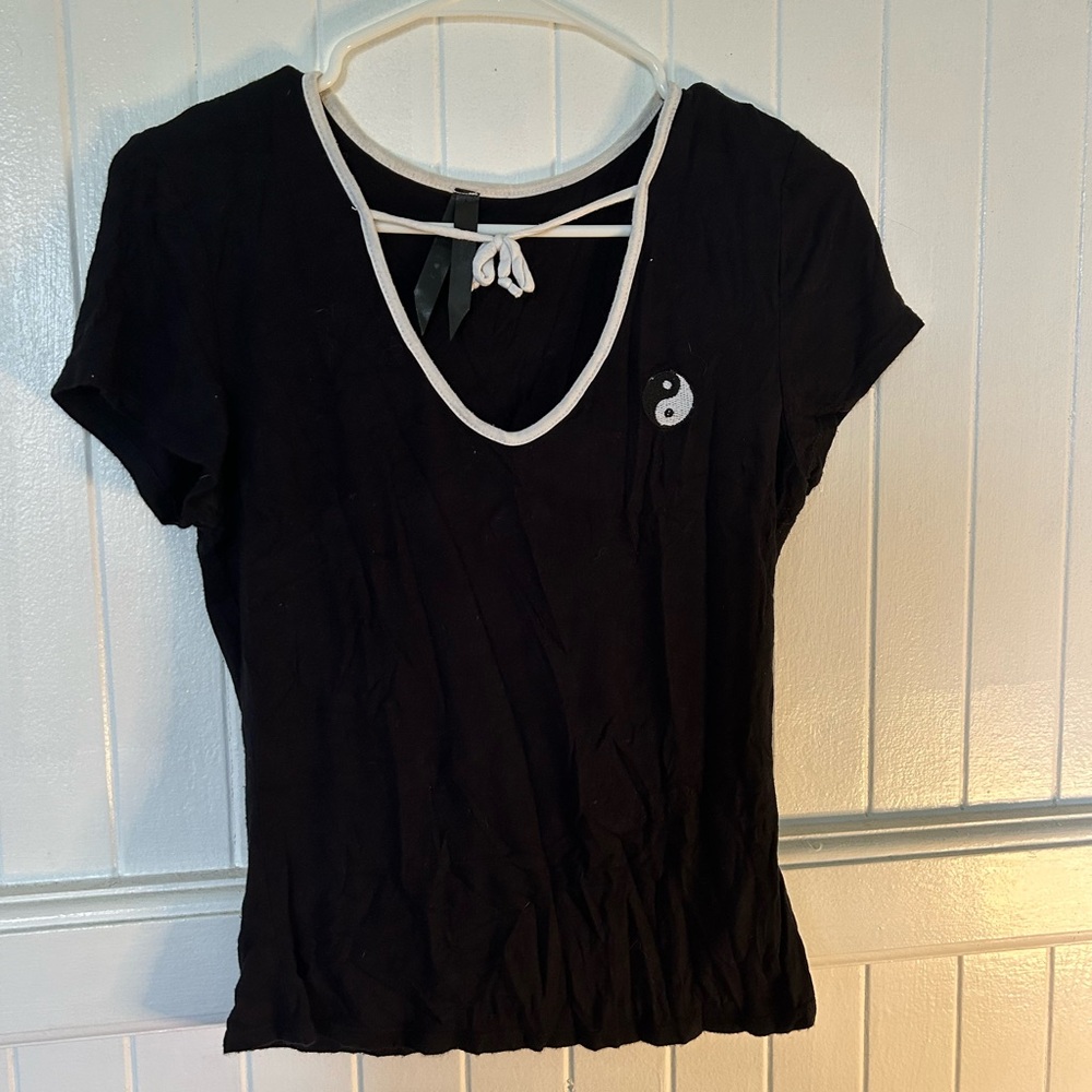 Yin Yang Zumiez Tshirt With Tie on Front